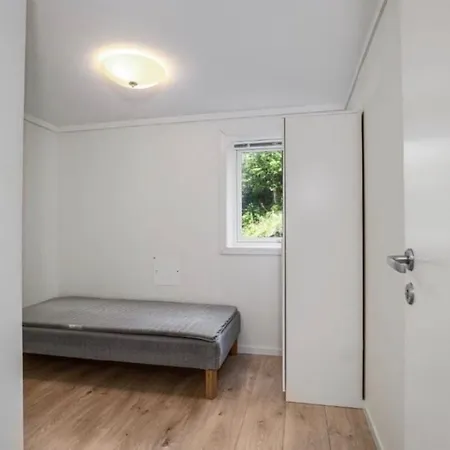 3 Bedroom Close To And Centre Appartement Kristiansand